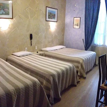 Hotel Acanthe Du Temple Nîmes