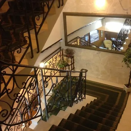 Acanthe Du Temple فندق نيم