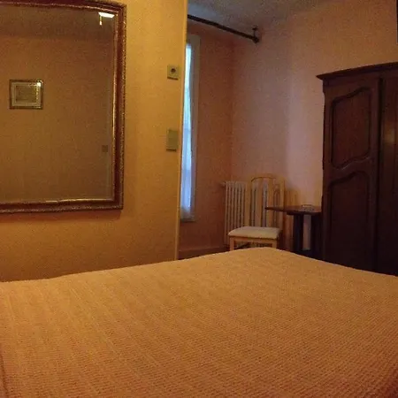 Hotel Acanthe Du Temple Nîmes